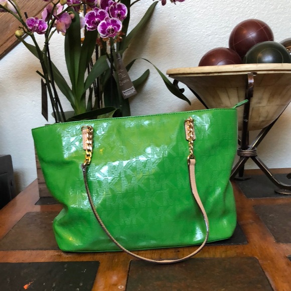 Michael kors medium tote 👜 - Picture 1 of 9